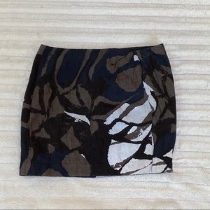 Vince Abstract Mini Skirt Size 10 or Large‎